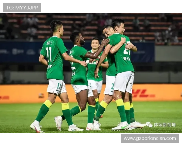 杭州排球队以65分领跑冠军赛积分榜展现强劲实力和夺冠希望